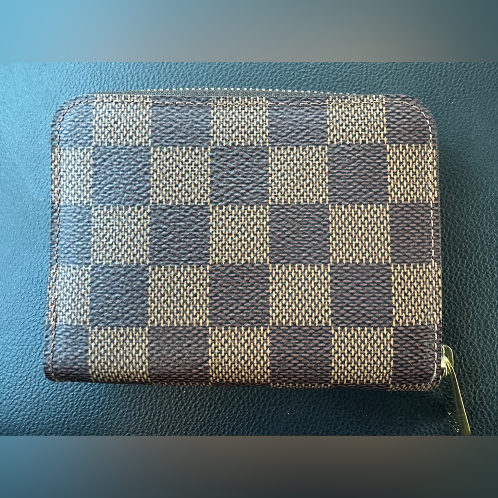 Louis Vuitton Zippy Coin Purse - Picture 2 of 11
